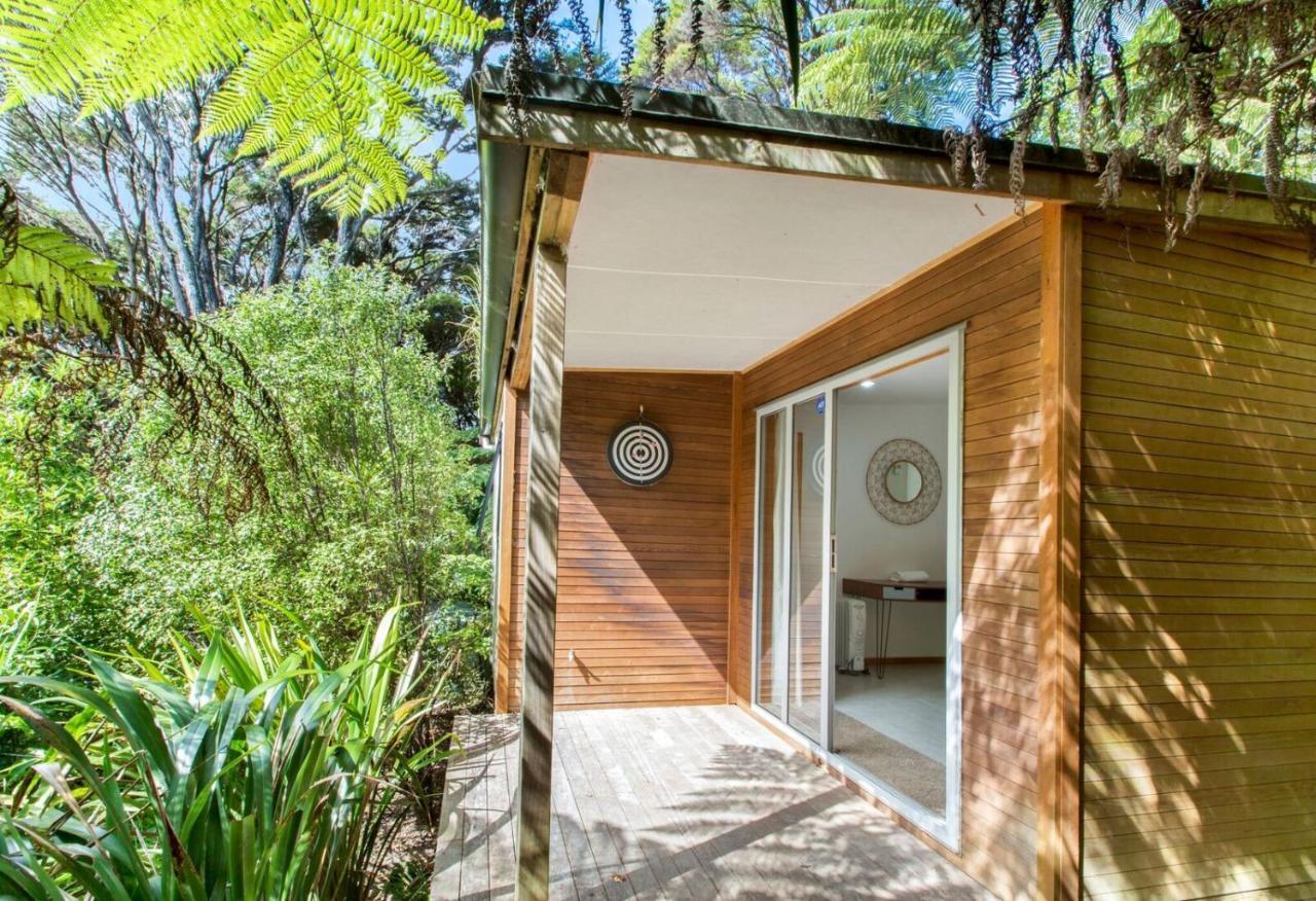 Karaka Sanctuary With Spa Pool By Waiheke Unlimited Oneroa Номер фото